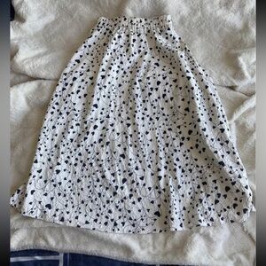 Elegant Black and White Patterned Women's Skirt